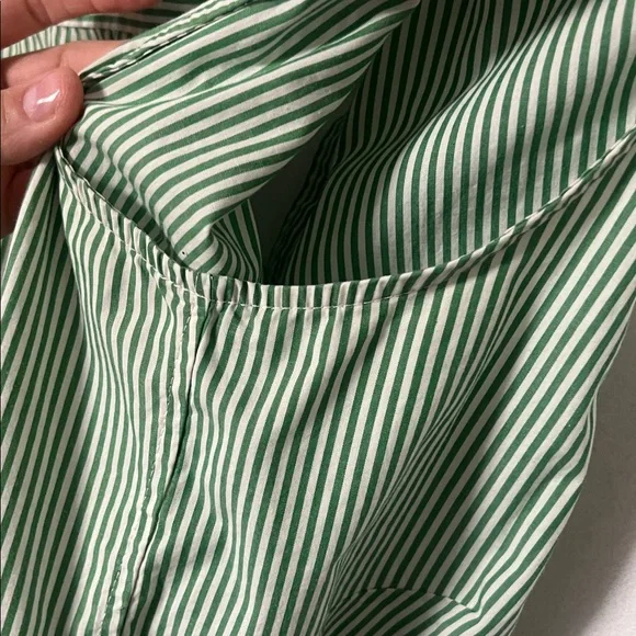 Banana Republic Green Striped Sleeveless Button Down Shirt - Picture 5 of 9